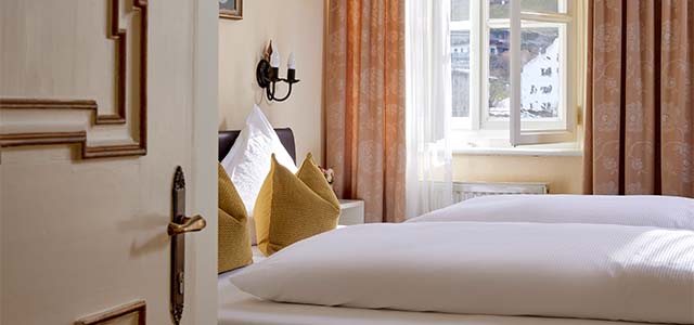 Schlosshotel Mitterhart - Hotel & Zimmer