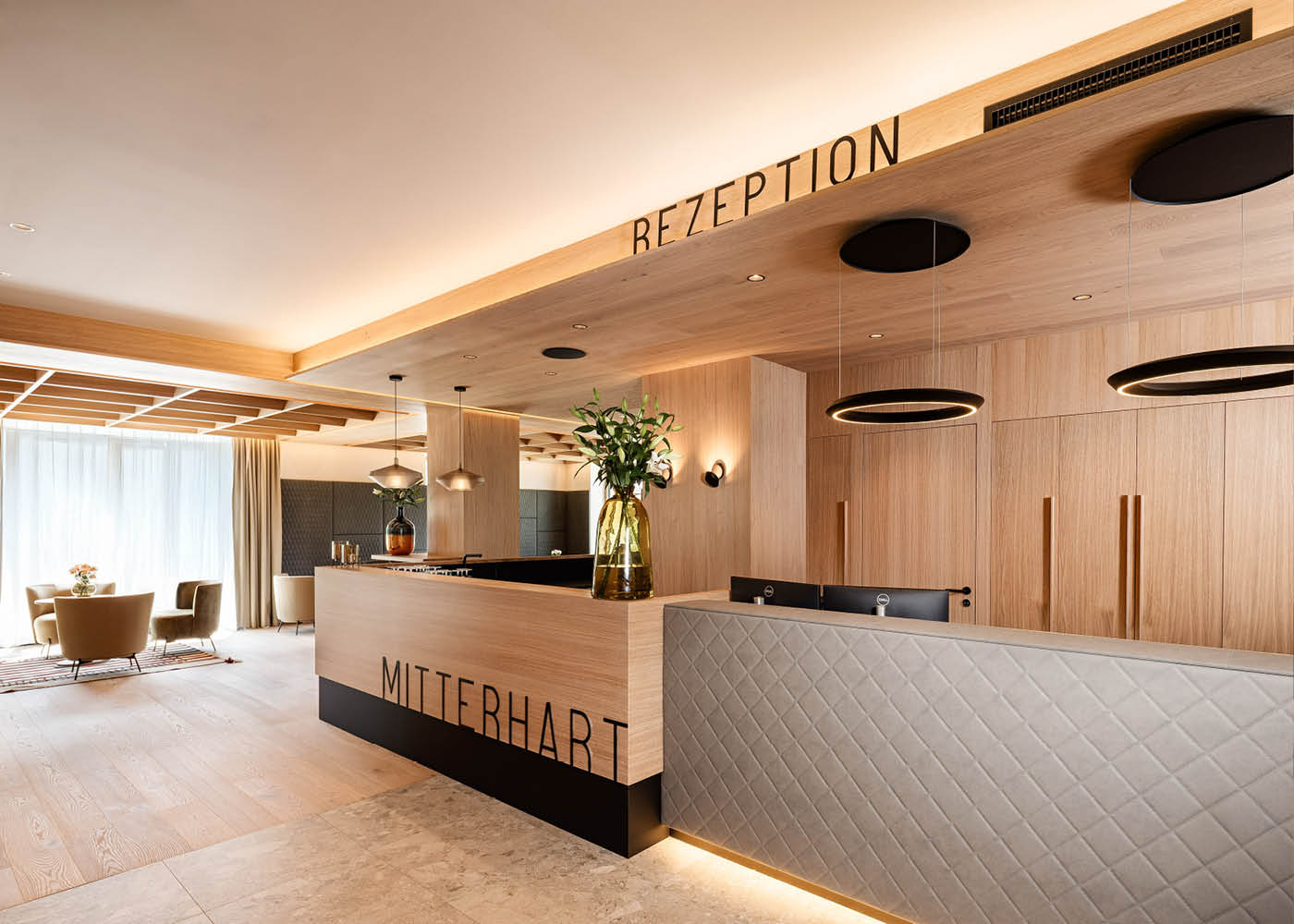 Schloss Boutiquehotel Mitterhart Herbst Landart Lounge